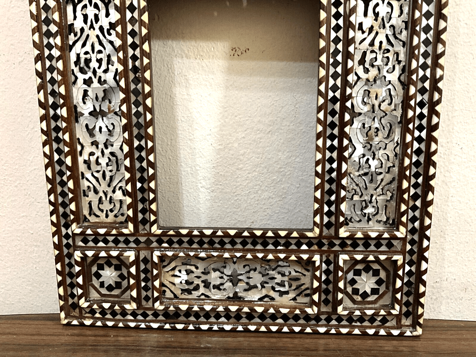 Handmade Mirror Wall Frames Decor, Art Decor Furniture, Wood Mirror Frame Inlaid - Laila Hand Made Gifts