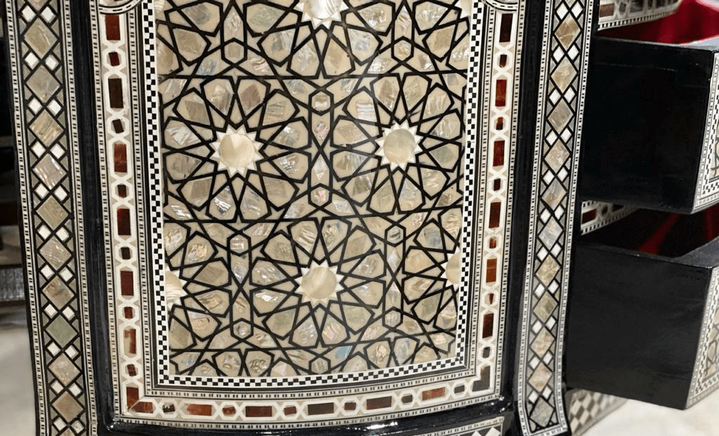 Handmade, Antique Style, Curving Wood Sideboard, Home Decore, Wooden Sideboard - Laila Hand Made Gifts