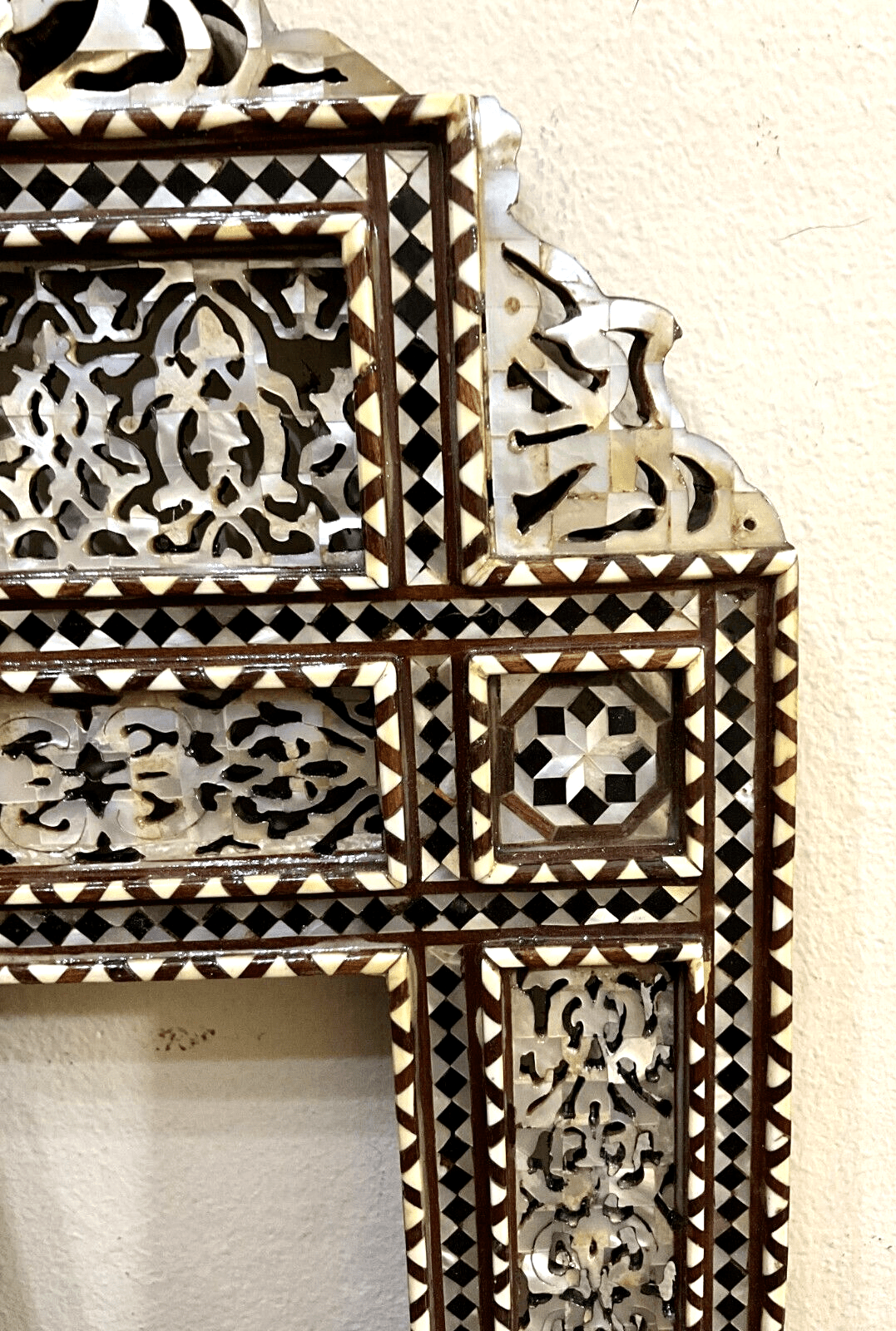 Handmade Mirror Wall Frames Decor, Art Decor Furniture, Wood Mirror Frame Inlaid - Laila Hand Made Gifts