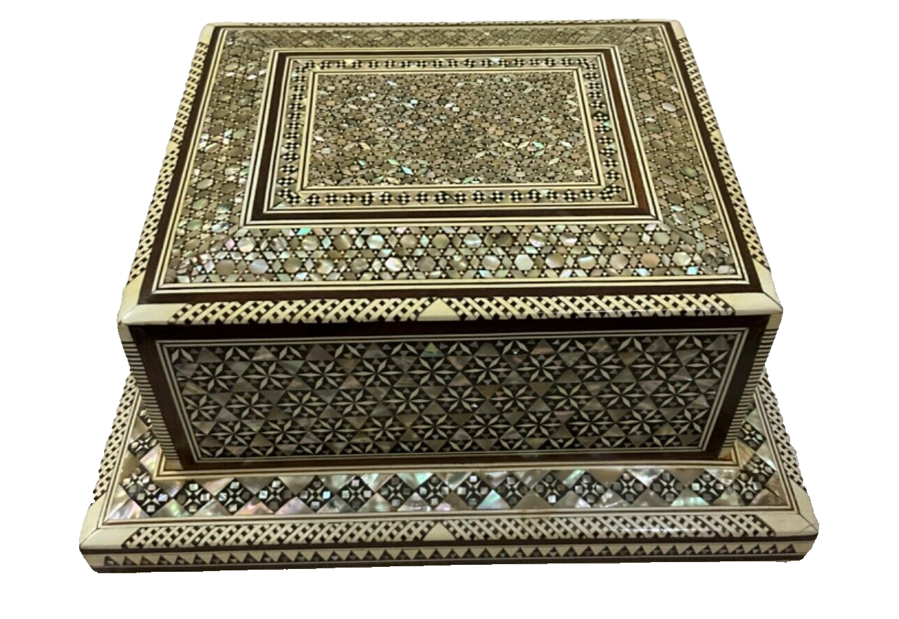 Handmade Antique Wood Cigarette Box Carved Mother Of Pearl Inlay (40 Cigarettes)