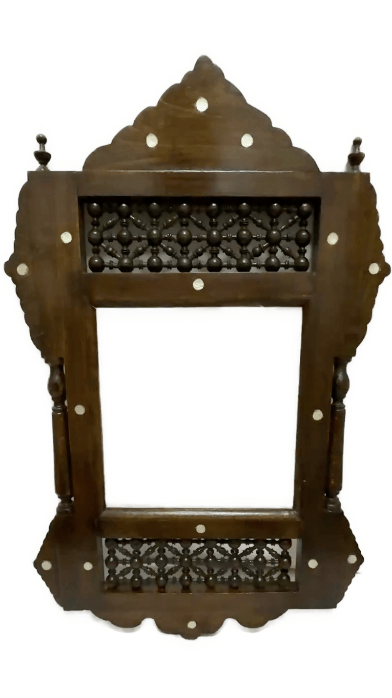 Handmade Wooden Frame with Mother of Pearl and Arabesque - Laila Hand Made Gifts