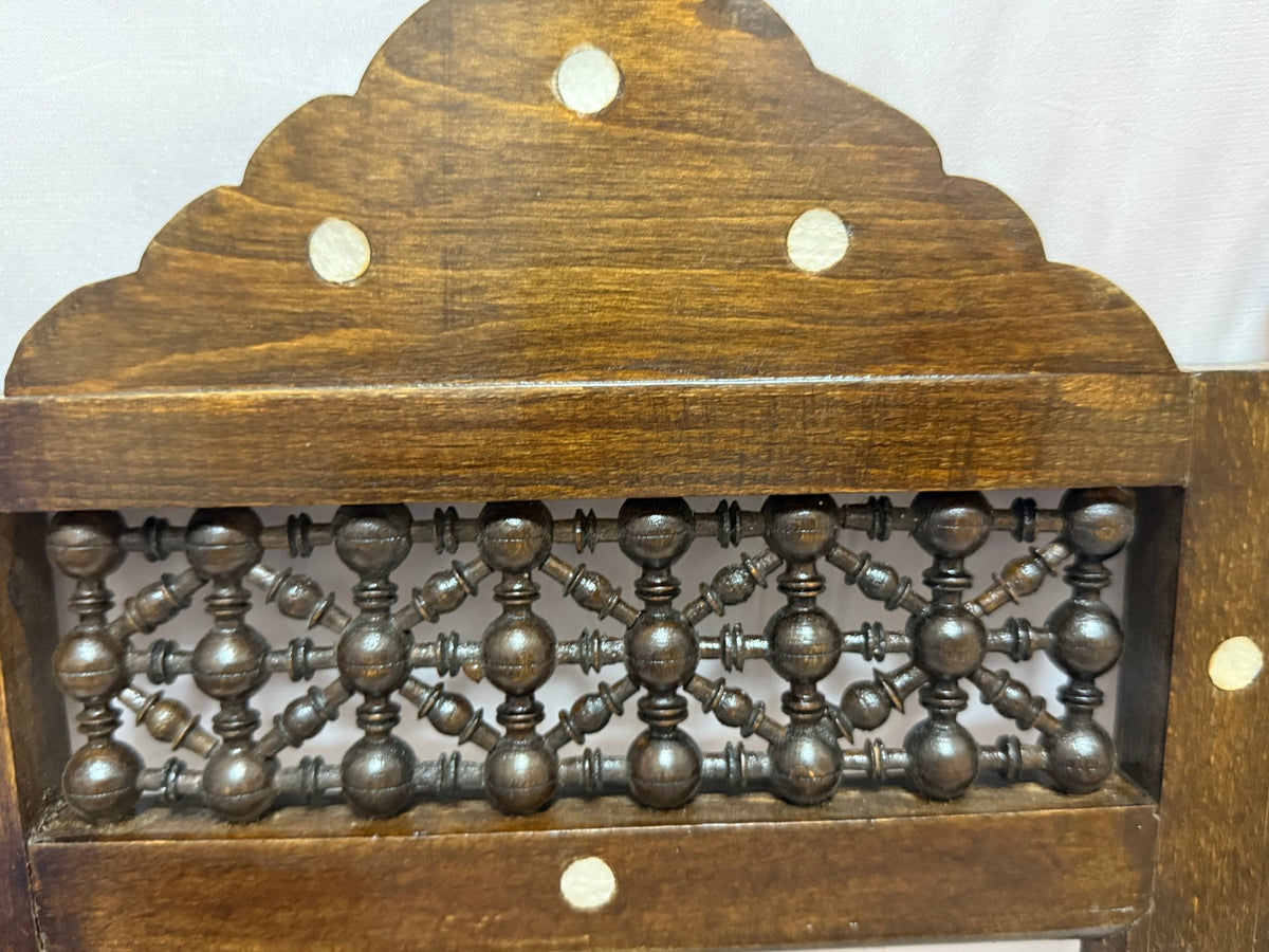 Handmade Wooden Frame with Mother of Pearl and Arabesque - Laila Hand Made Gifts