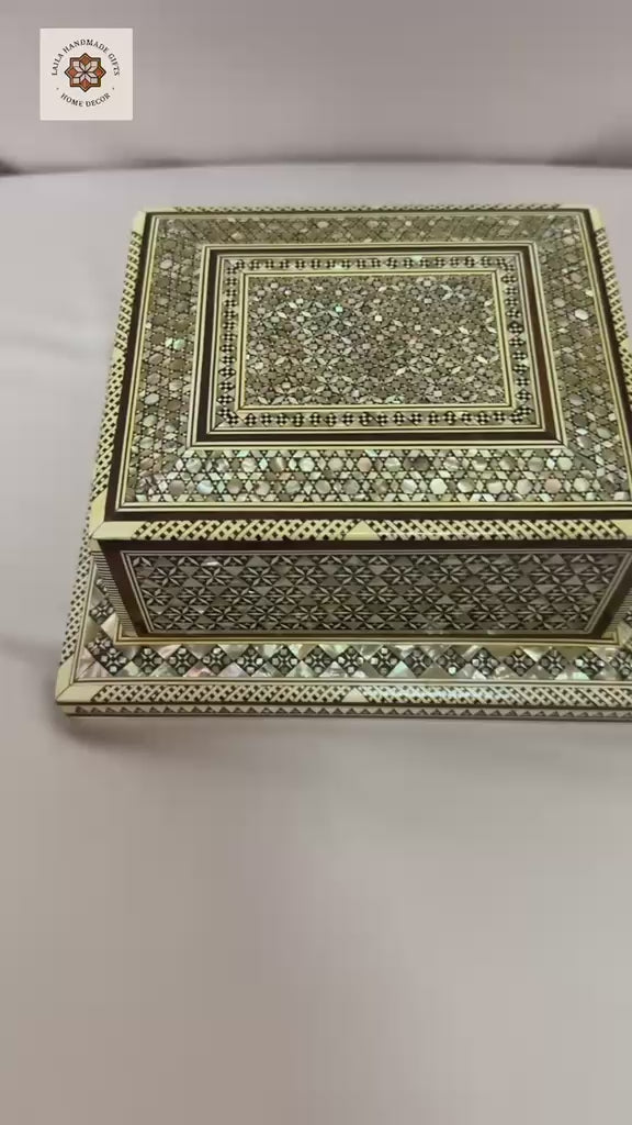 Luxury Mother of Pearl Inlaid Wooden Cigarette Box for 40 Cigarettes
