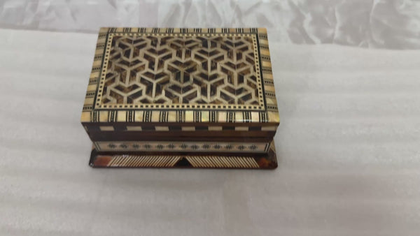 Handcrafted Mother of Pearl Keepsake Box – Luxury Wooden Jewelry Box (Copy)